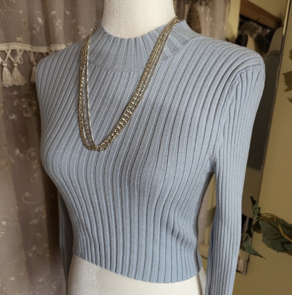 Unbranded | Tight Ribbed Crop - Picture 6 of 8